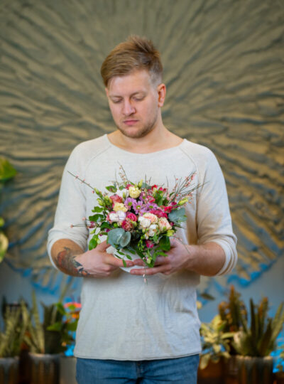 Malý růžový flowerbox